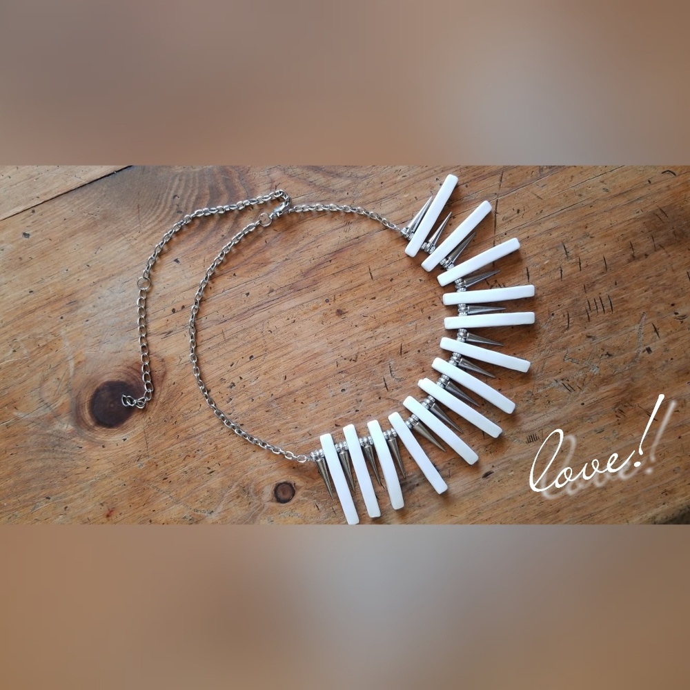 Spiked Chocker Necklace